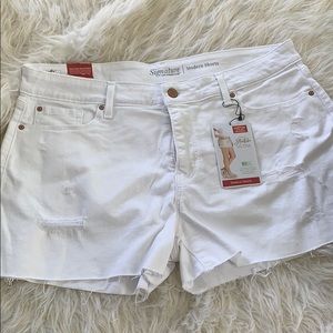 Levi shorts